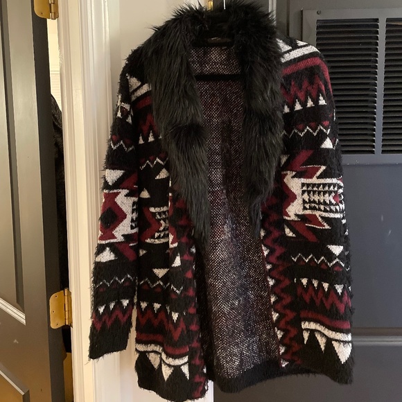 Fur Collar Cardigan - Romeo + Juliet - Picture 1 of 2